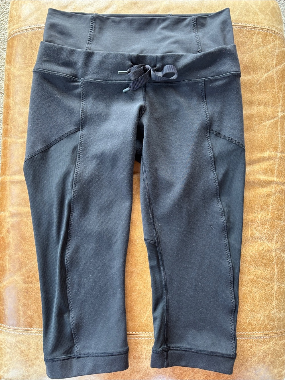 Lululemon Black Crop Athletic Leggings with Drawstring Waist